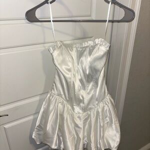 White bubble skirt dress